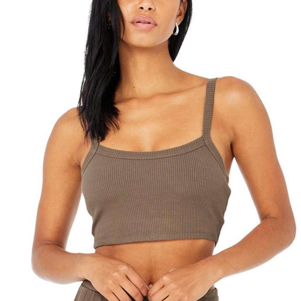 Alo Yoga Crop Tops I Ribbed
Crop Whisper Bra Tank - Hot Cocoa